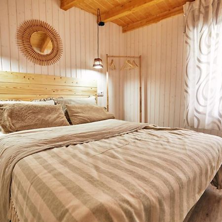 Casa Montse. Apartamentos Turisticos Ribadeo Ngoại thất bức ảnh